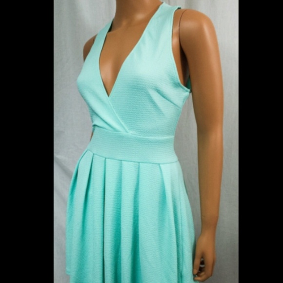 New Soft aqua dress  AX Paris Size 8 US - Picture 1 of 5